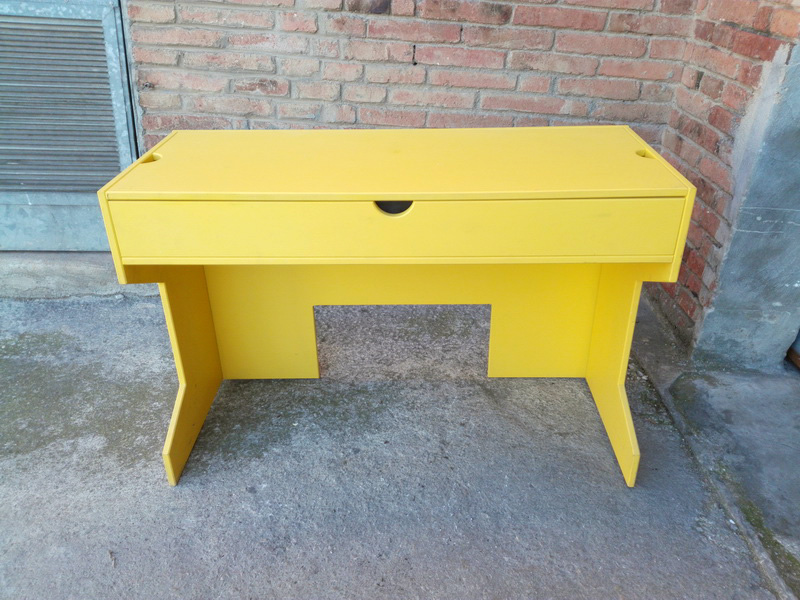 mesa escritorio juvenil replica ficticio madera 73.5x110.3x45 1u